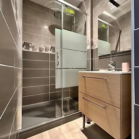 Le Lis Des Pyrenees *